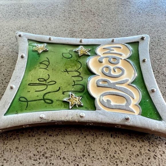 LIFE IS BUT A DREAM small silver and green enamel keepsake jewelry metallic box - Picture 5 of 16